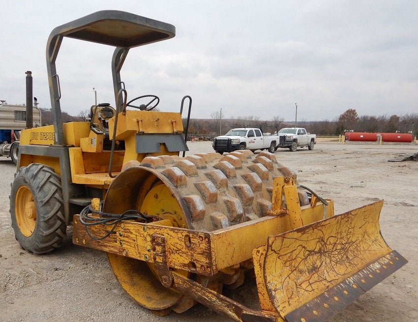 Bomag BW 172 PDB Single Drum Vibratory Roller Pdf Parts Manual 101520500141 -> 101520500307 (00811585)