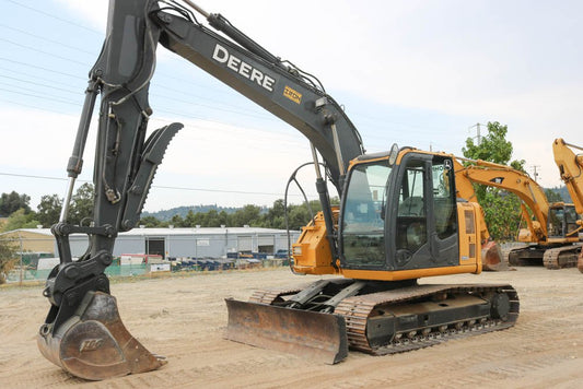 John Deere 135D Excavator Pdf Operation and Test Manual TM10742