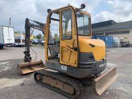 Volvo Ec25 Compact Excavator Pdf Service Repair Manual