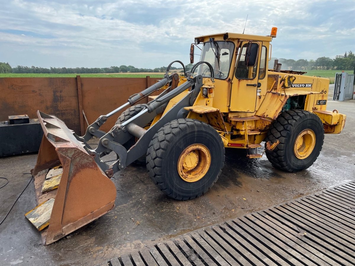 Volvo L120C BM Wheel Loader Pdf Service Repair Manual